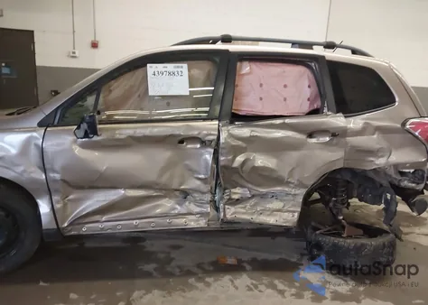 2015 Subaru Forester 2.5I Premium from USA, damaged, VIN JF2SJAFC0FH467475